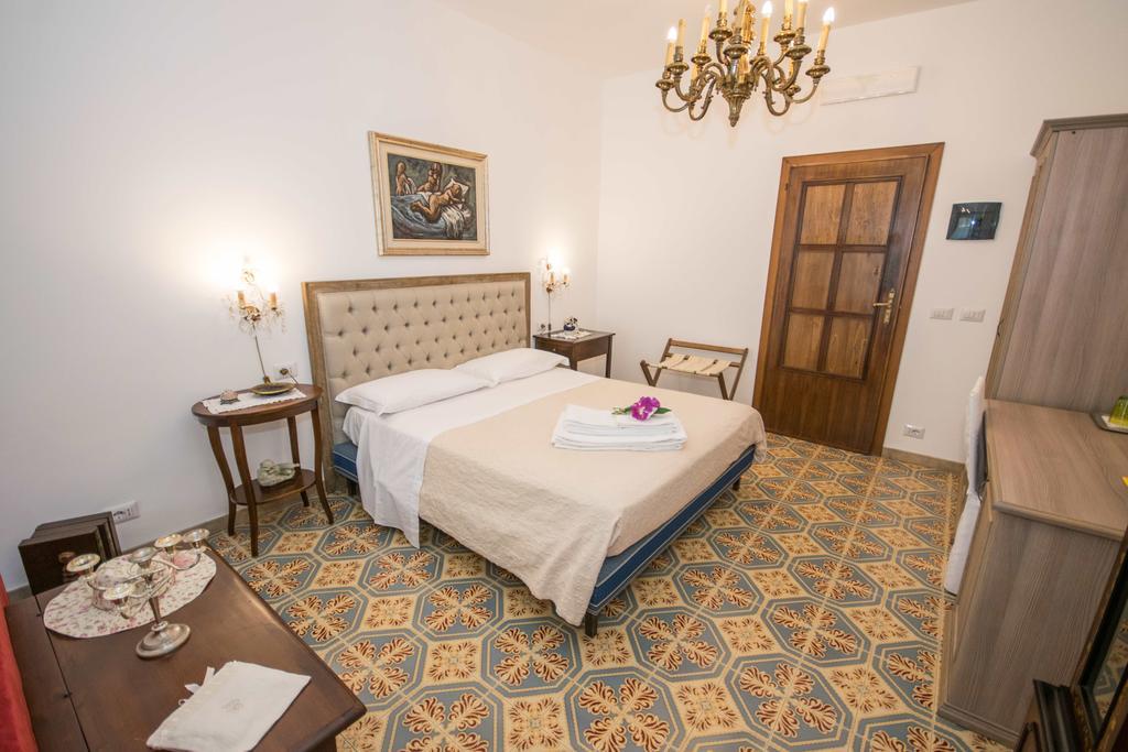 B&B Il Muro Vecchio Giardini Naxos Exterior foto